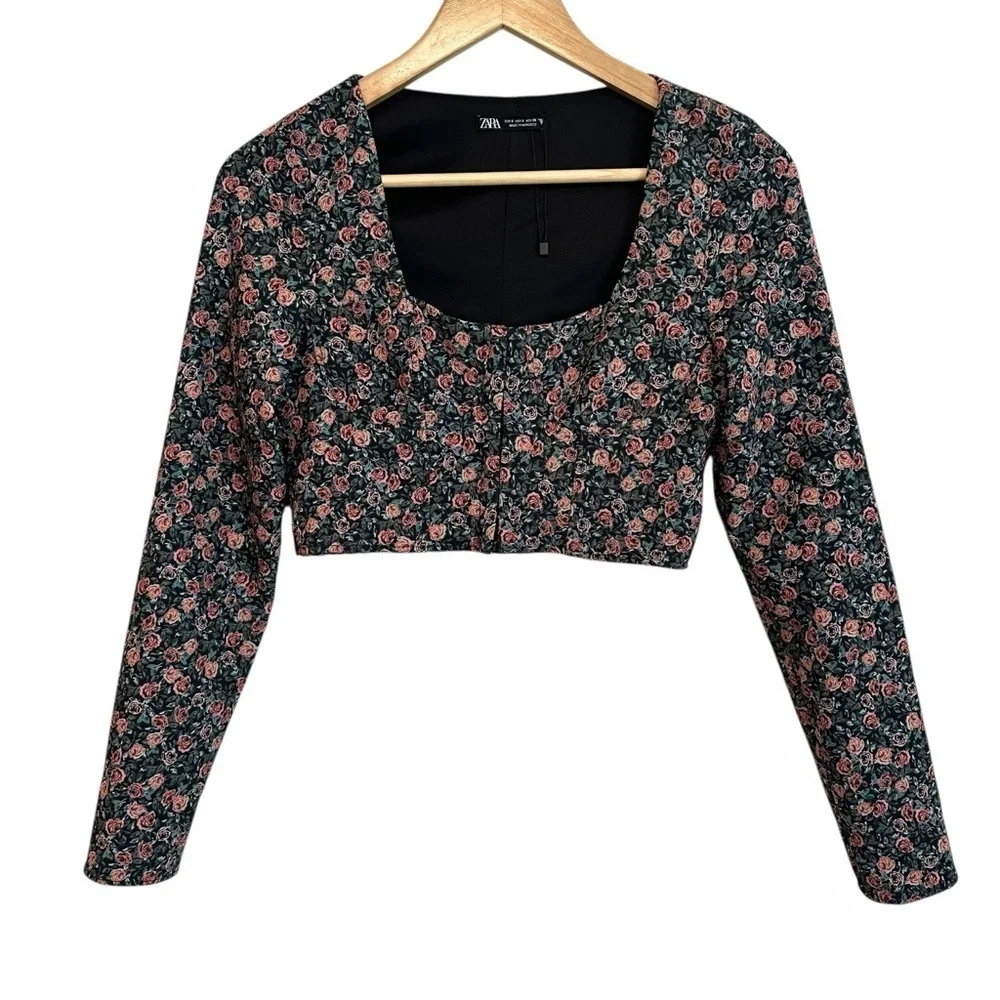 Women's Small Black Cropped Floral Whimsigoth Casual Trendy Weekend Festival Top